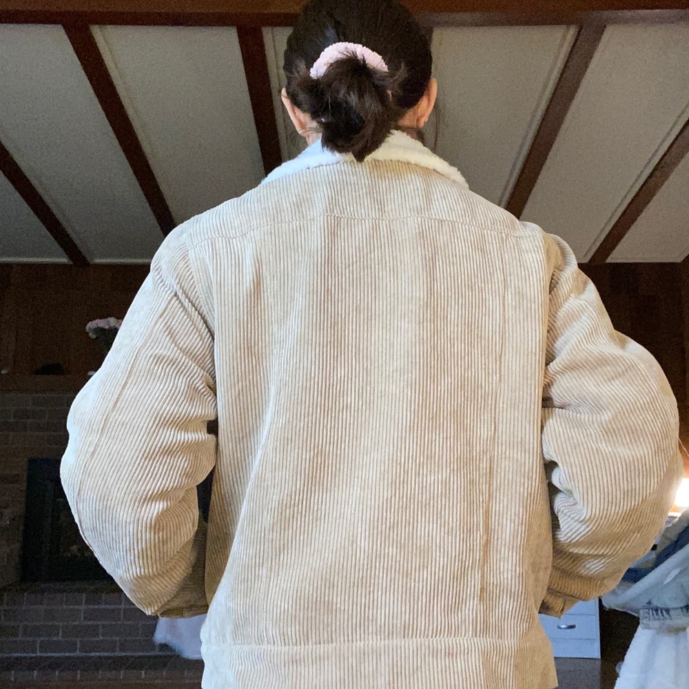 Jacket - Picture 4 of 6